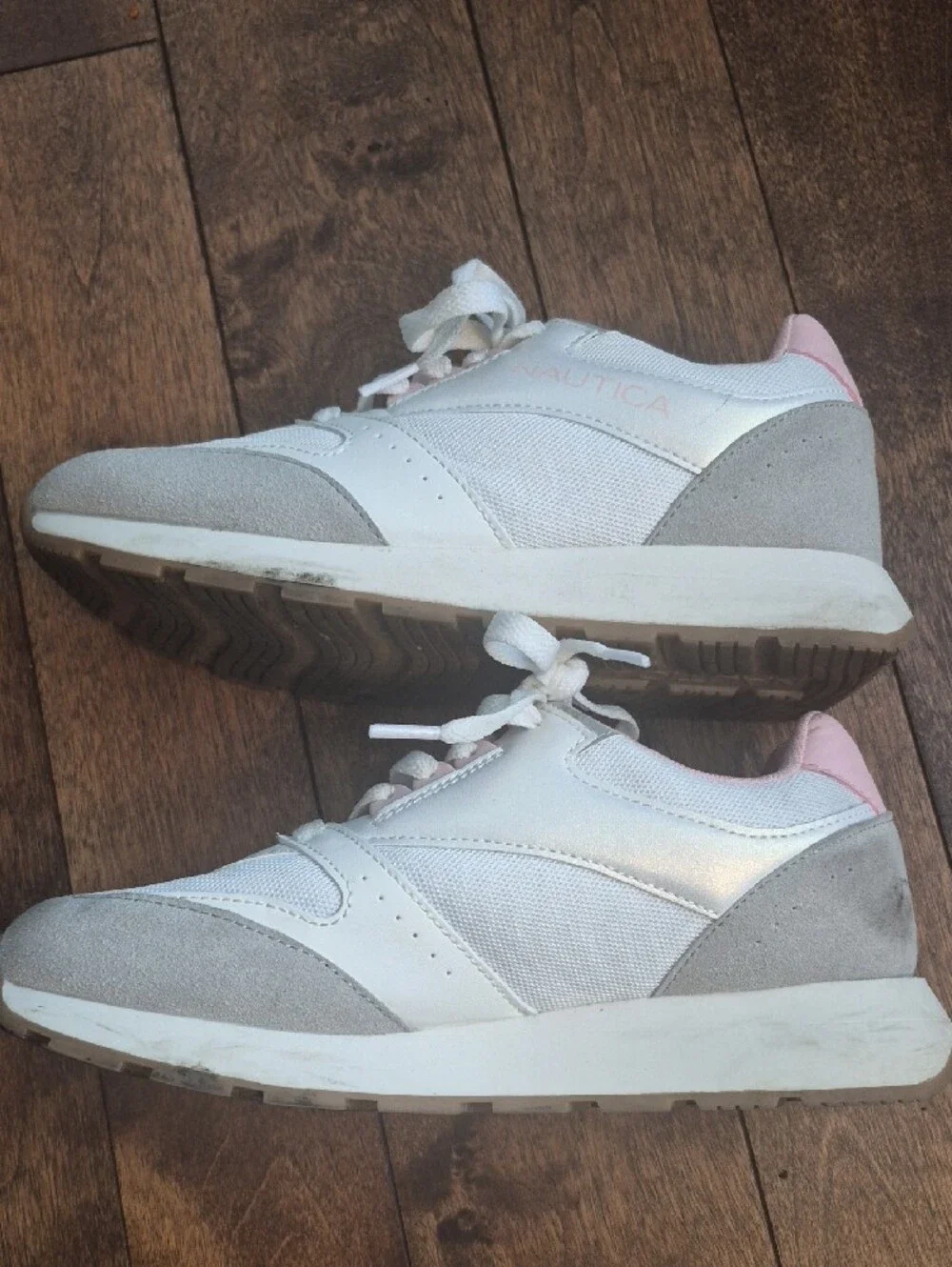 Nautica White Sneakers with Light Pink Lining Size 5